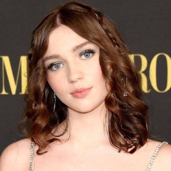 Alexa Swinton